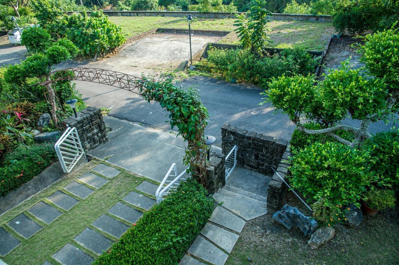 Mountain Homestay 6-8人包棟民宿 Xinhua Exterior foto